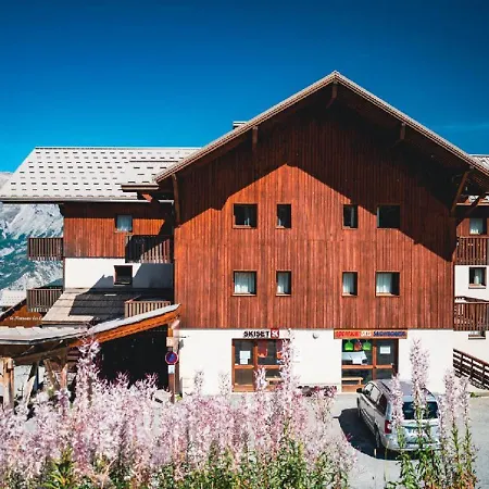Pmr 2 Pers Avec Balcon Sud-est Et Acces Piscine, A 300m Des Pistes - Fr-1-504-341 Puy-Saint-Vincent